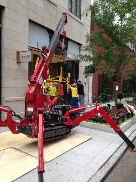 Chicago North Suburbs Spydercrane rental and repairs.