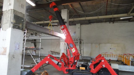 Mini Crane vs Mini Crawler Crane: what’s the difference?